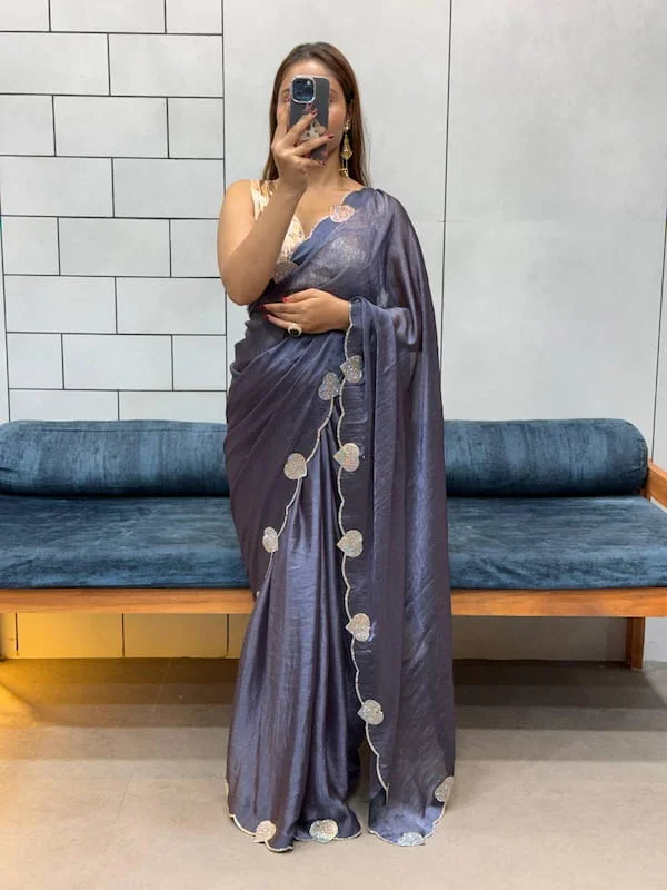 https://lyvstor.blr1.cdn.digitaloceanspaces.com/live/19im2Saree.webp