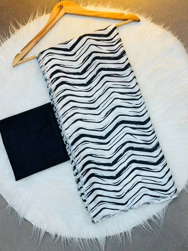 https://lyvstor.blr1.cdn.digitaloceanspaces.com/live/20im4Saree4.webp