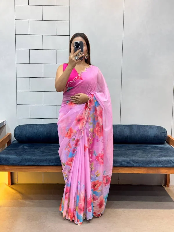 https://lyvstor.blr1.cdn.digitaloceanspaces.com/live/20im5Saree3.webp