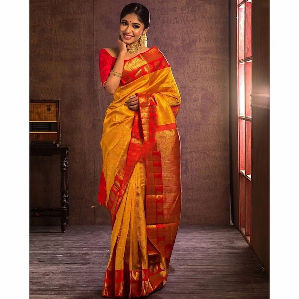 Banarasi Lichi Silk Saree with Jacquard Work | Rich Pallu Saree