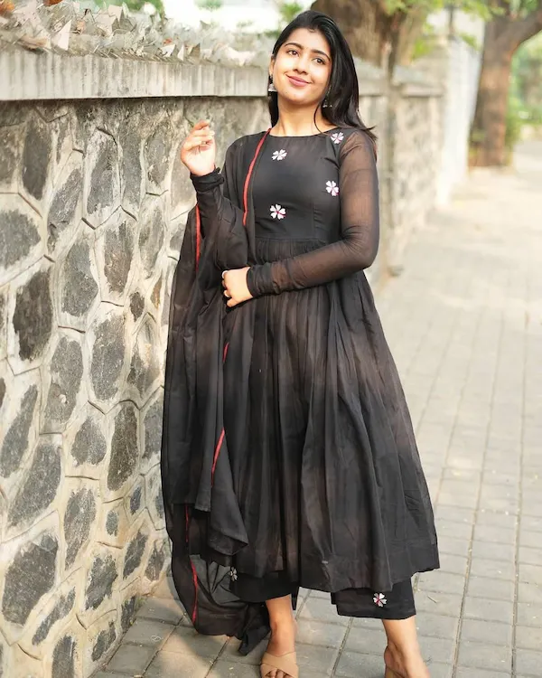 Women Floral Embroidered Anarkali Kurta Set with Dupatta