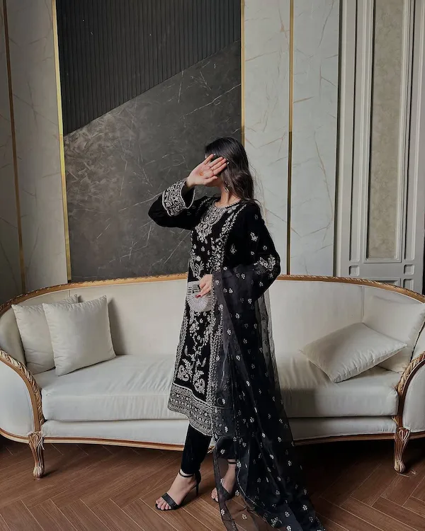 Velvet Embroidered Kurti Pant Set with Dupatta