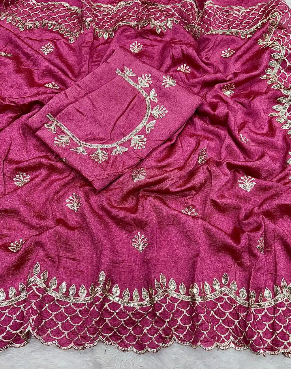 Blooming Vichitra Silk Saree with Sequence Thread Work