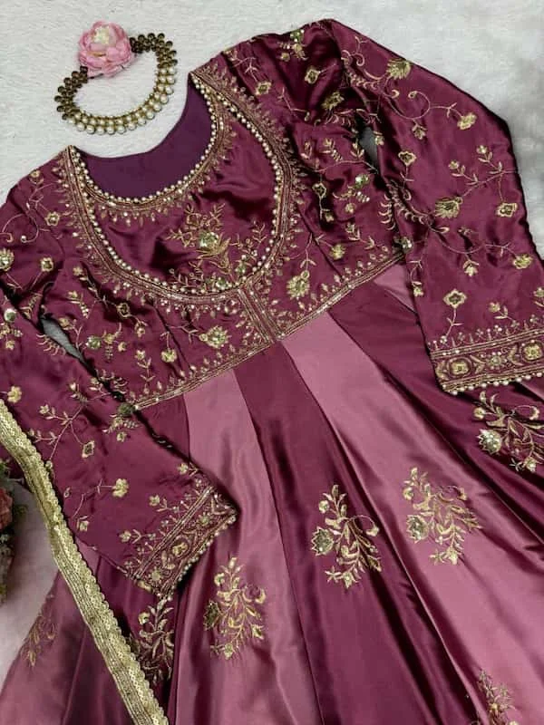 https://lyvstor.blr1.cdn.digitaloceanspaces.com/live/sep2gown44.webp