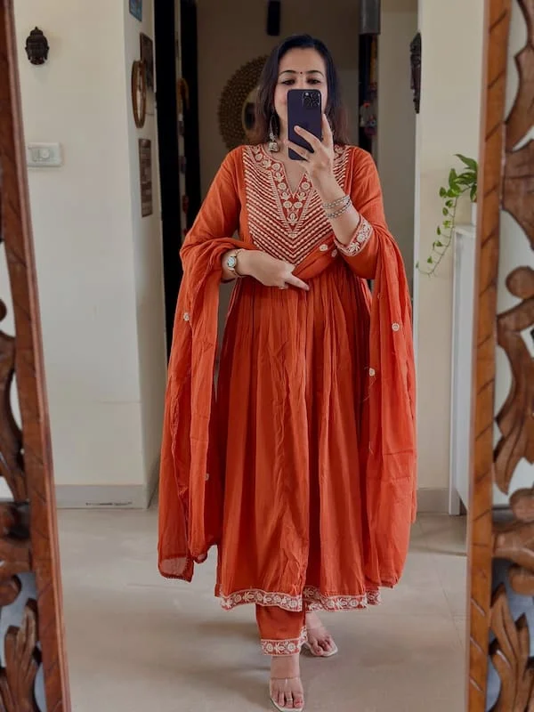 Janki 3 Piece Set Pure Cotton Suit with Dupatta & Bracelet