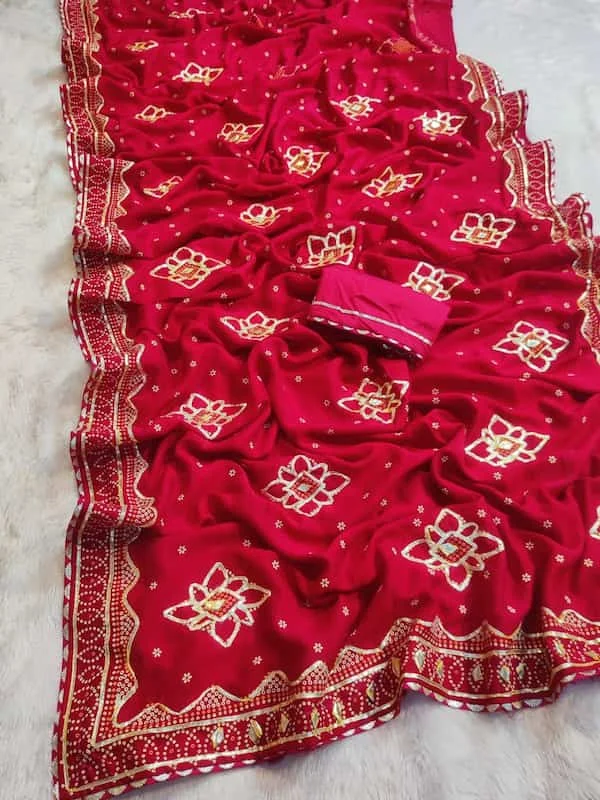 Dola Silk Fabric Chunri Bandhej Saree